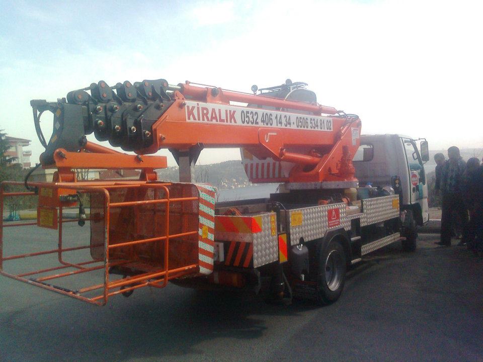 Ataşehir Dış Cephe Cam Silme Vinci | Güvenli Temizlik Platformu